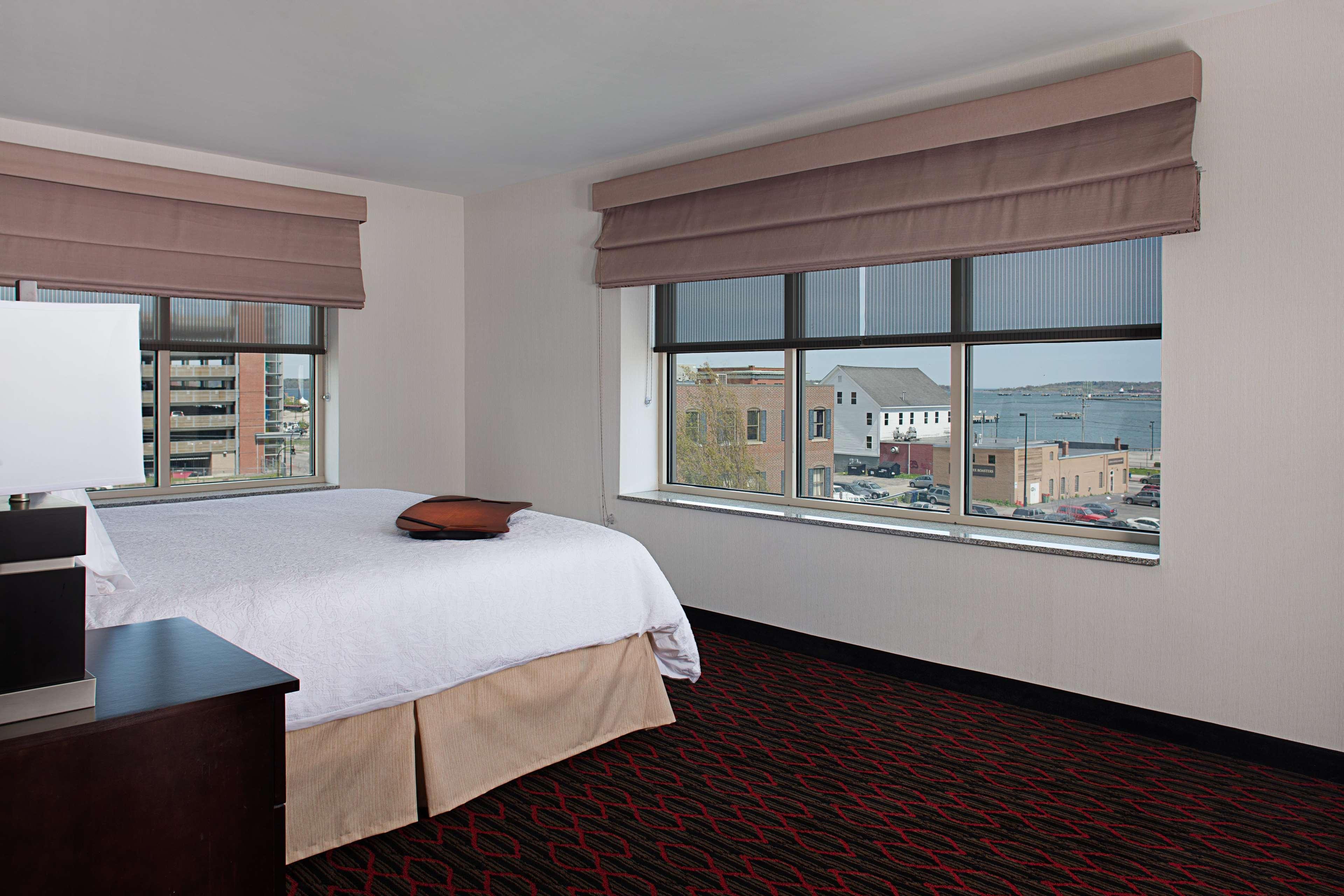 Hampton Inn Portland Downtown Waterfront Buitenkant foto