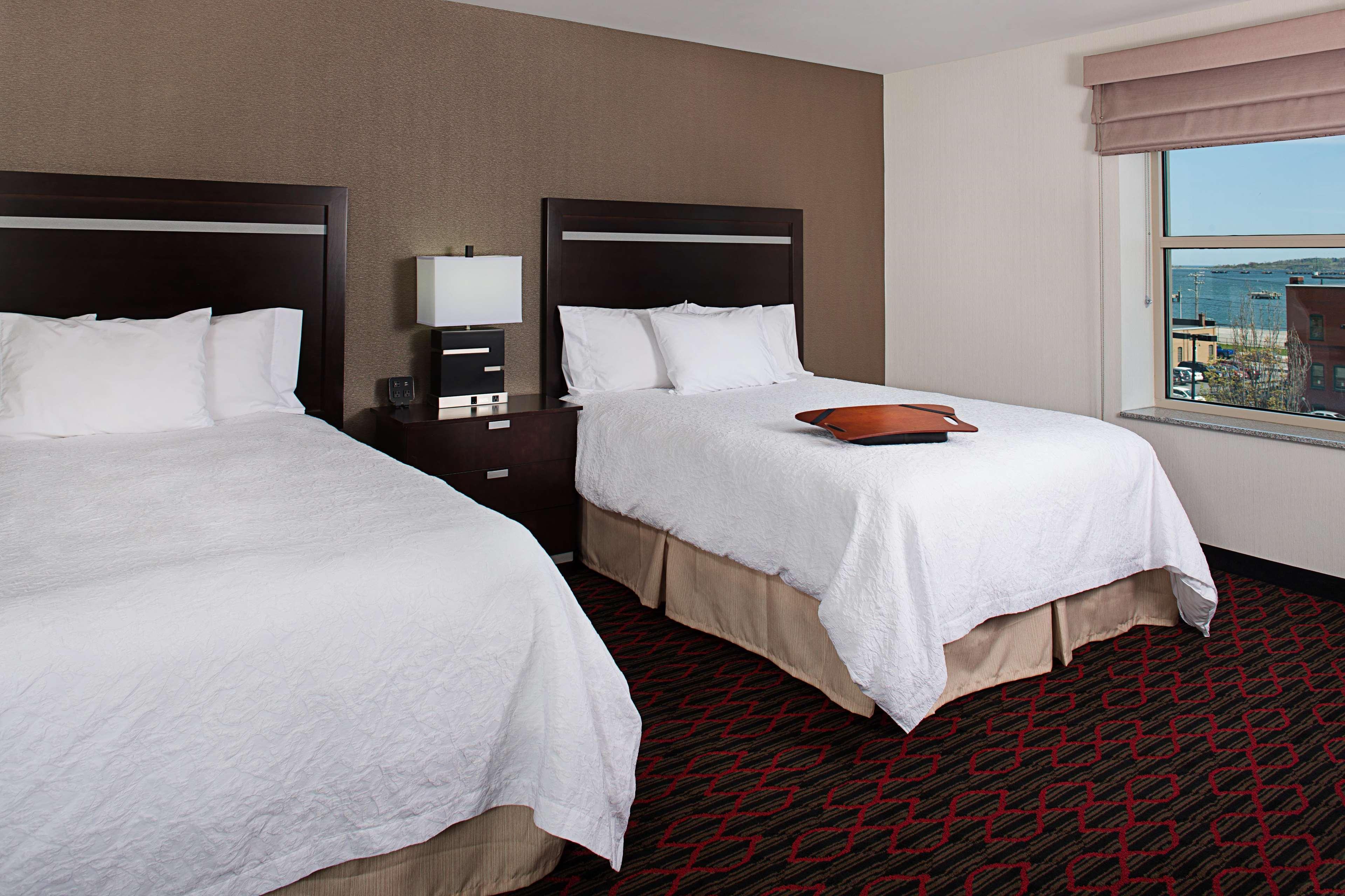 Hampton Inn Portland Downtown Waterfront Buitenkant foto