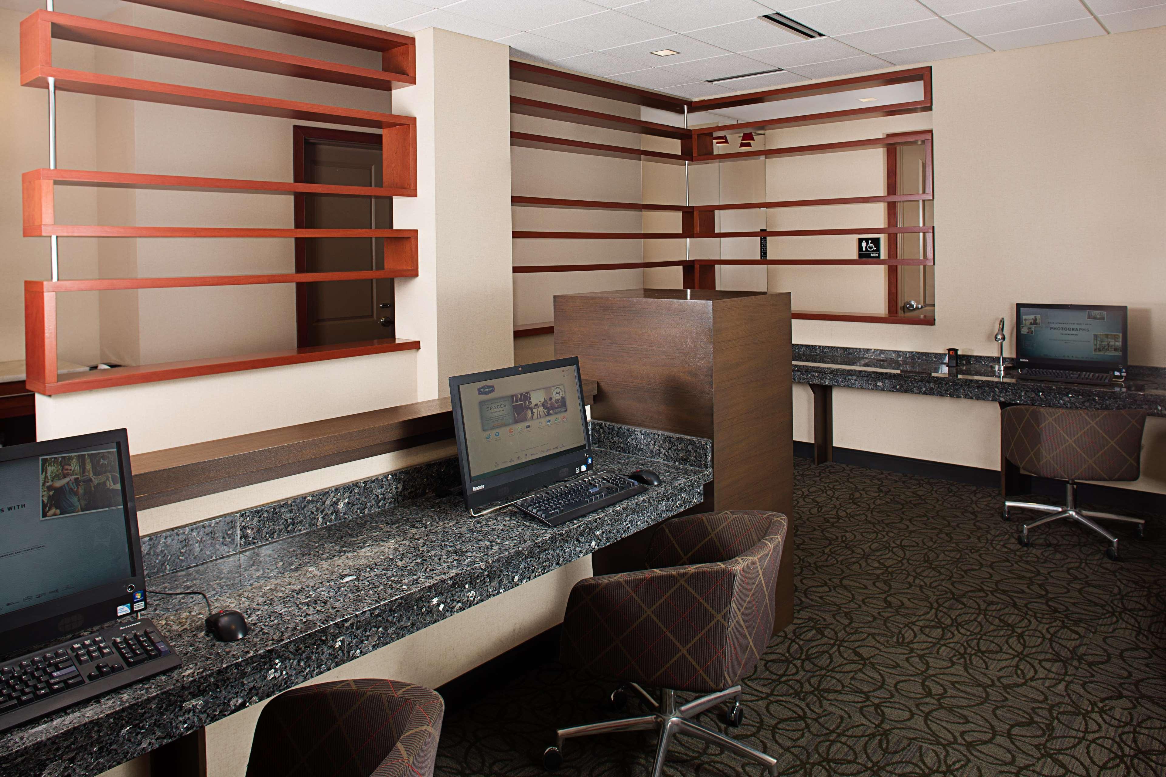 Hampton Inn Portland Downtown Waterfront Buitenkant foto