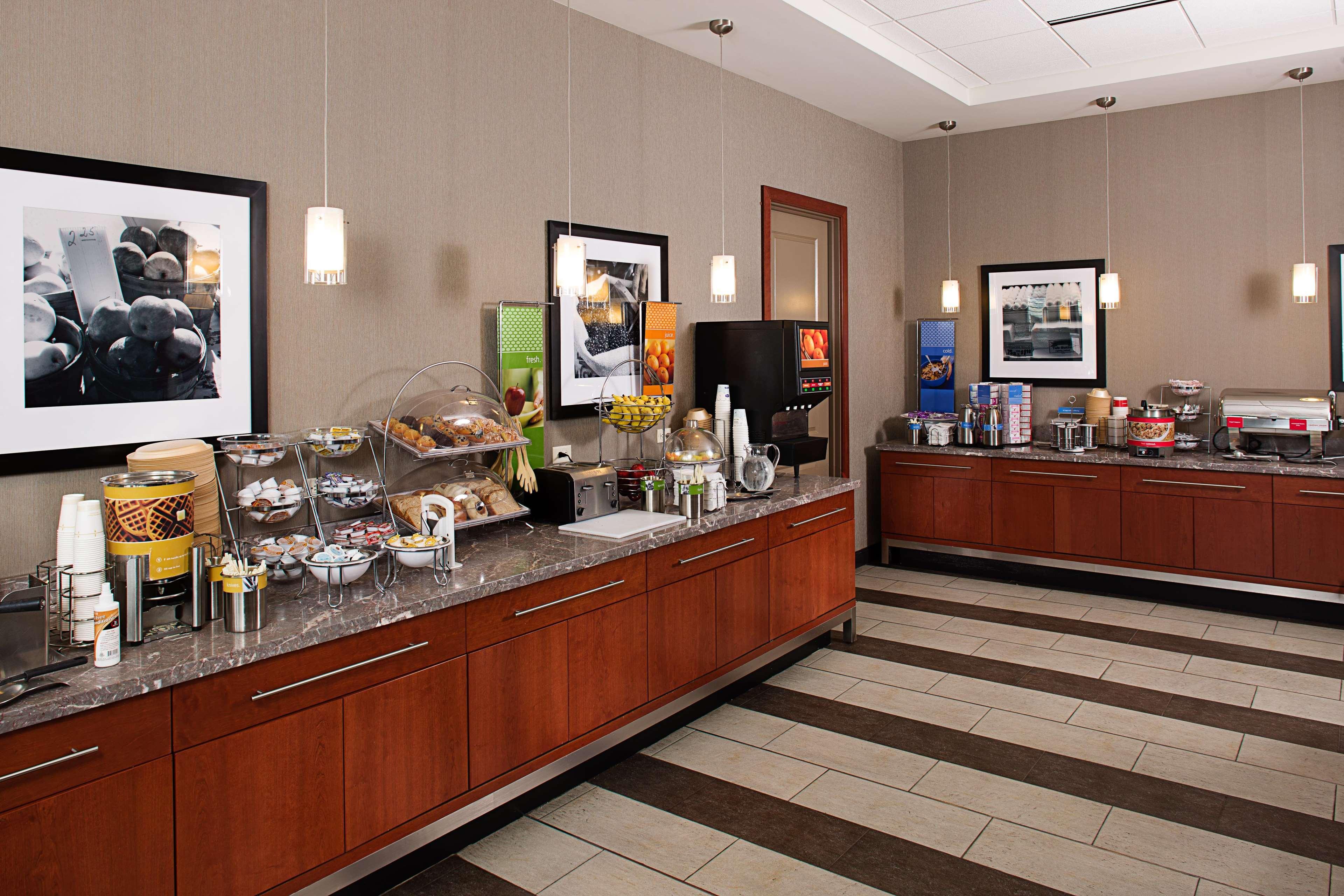 Hampton Inn Portland Downtown Waterfront Buitenkant foto