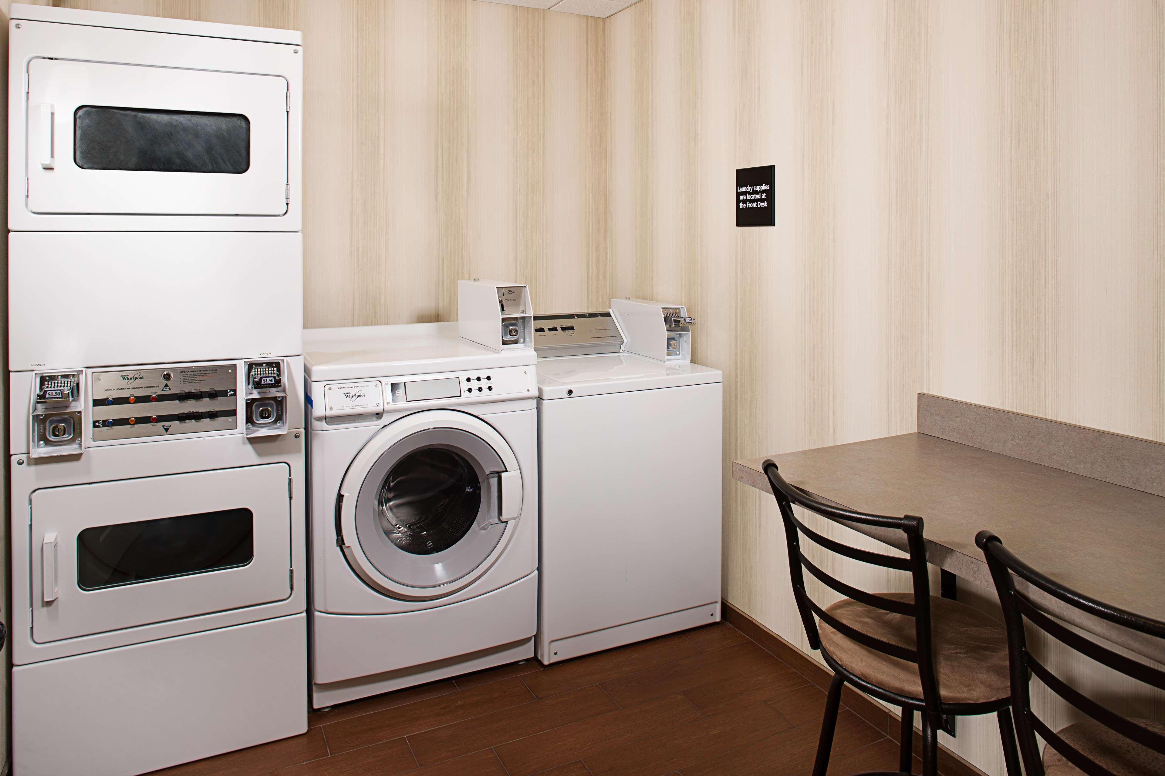Hampton Inn Portland Downtown Waterfront Buitenkant foto