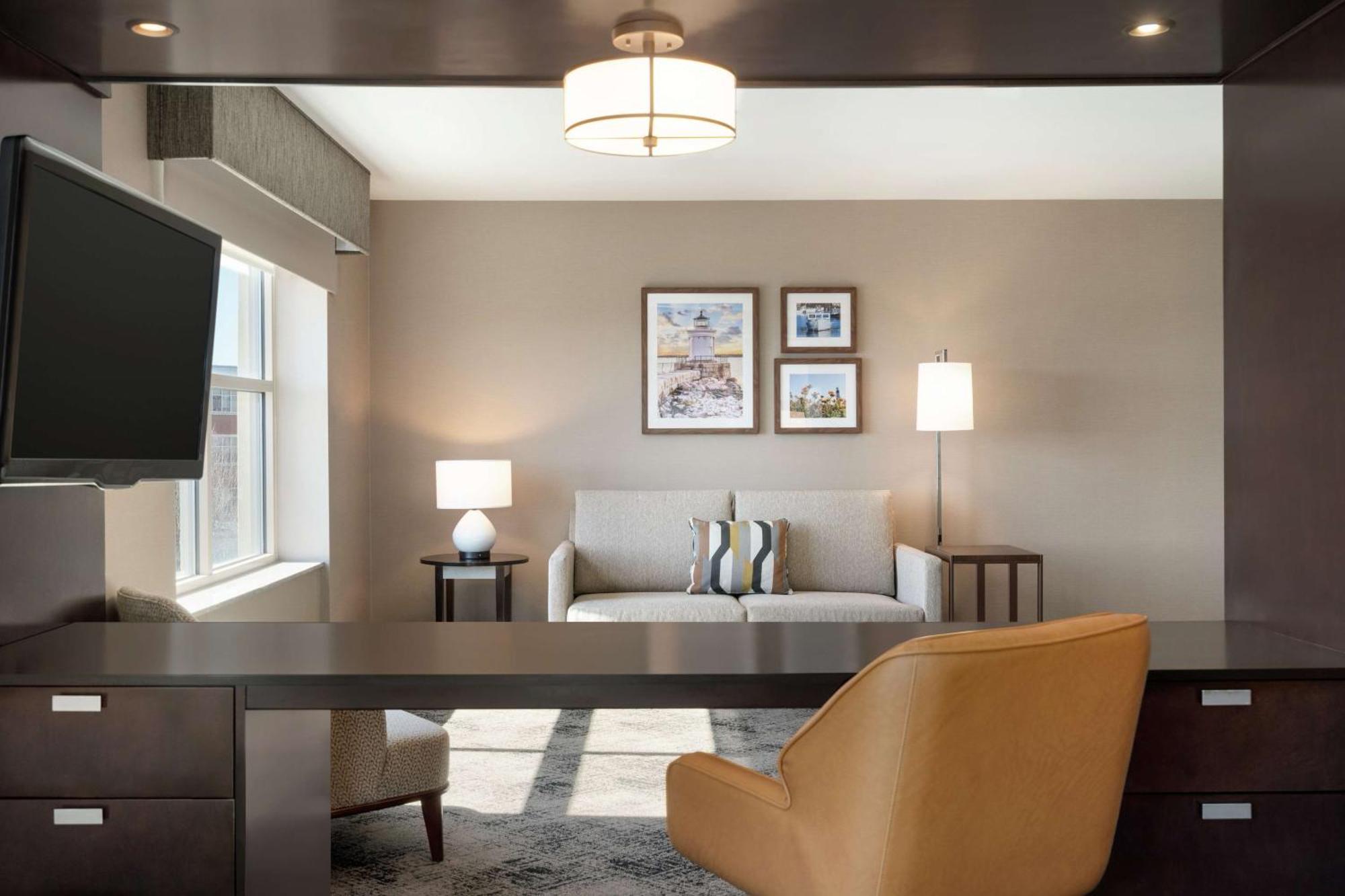 Hampton Inn Portland Downtown Waterfront Buitenkant foto