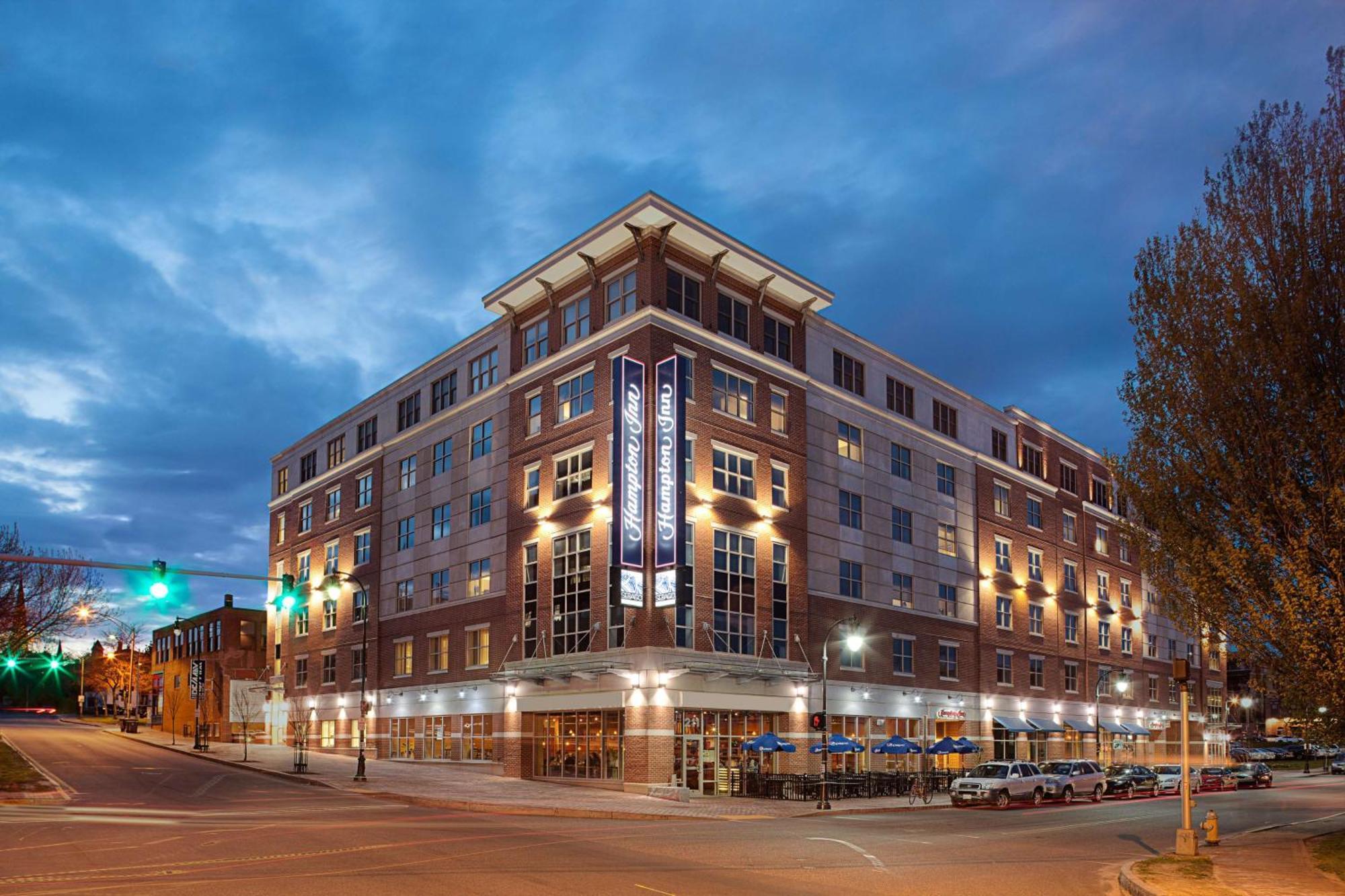 Hampton Inn Portland Downtown Waterfront Buitenkant foto