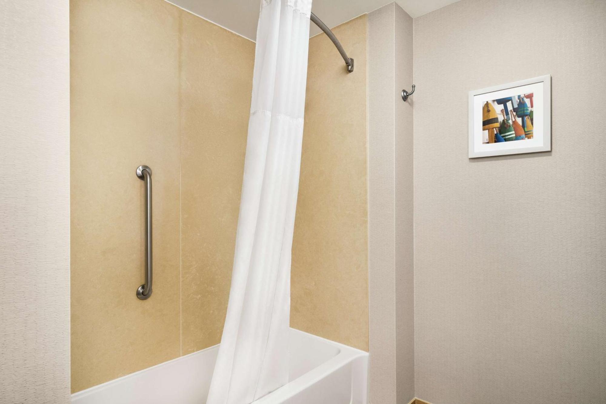 Hampton Inn Portland Downtown Waterfront Buitenkant foto