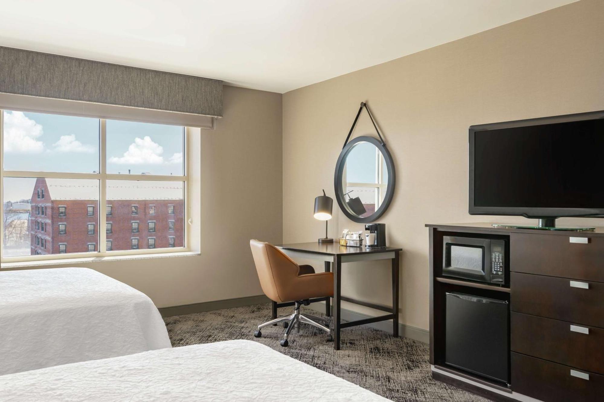 Hampton Inn Portland Downtown Waterfront Buitenkant foto
