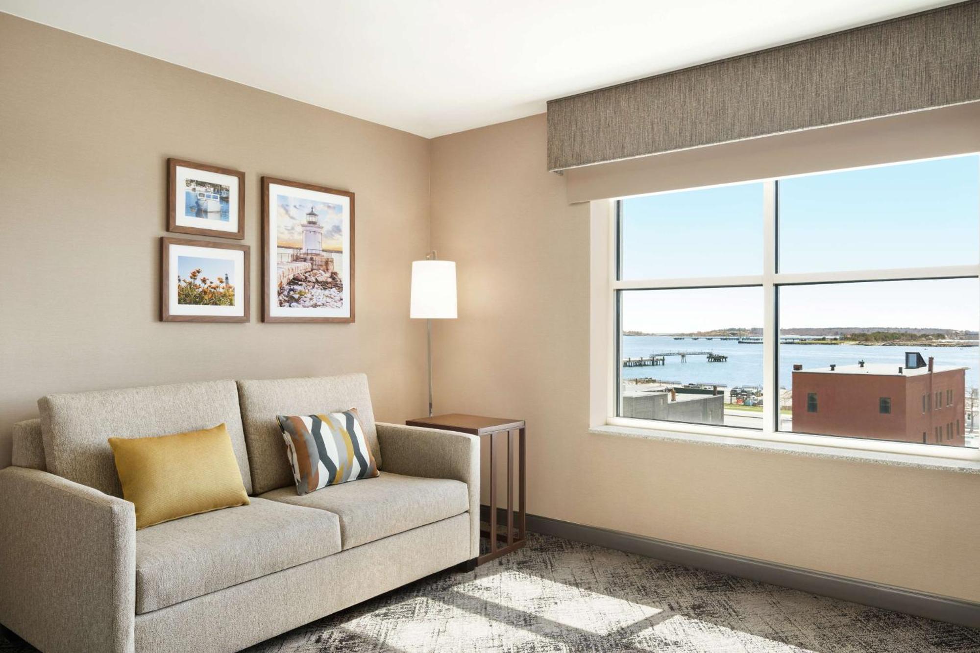 Hampton Inn Portland Downtown Waterfront Buitenkant foto